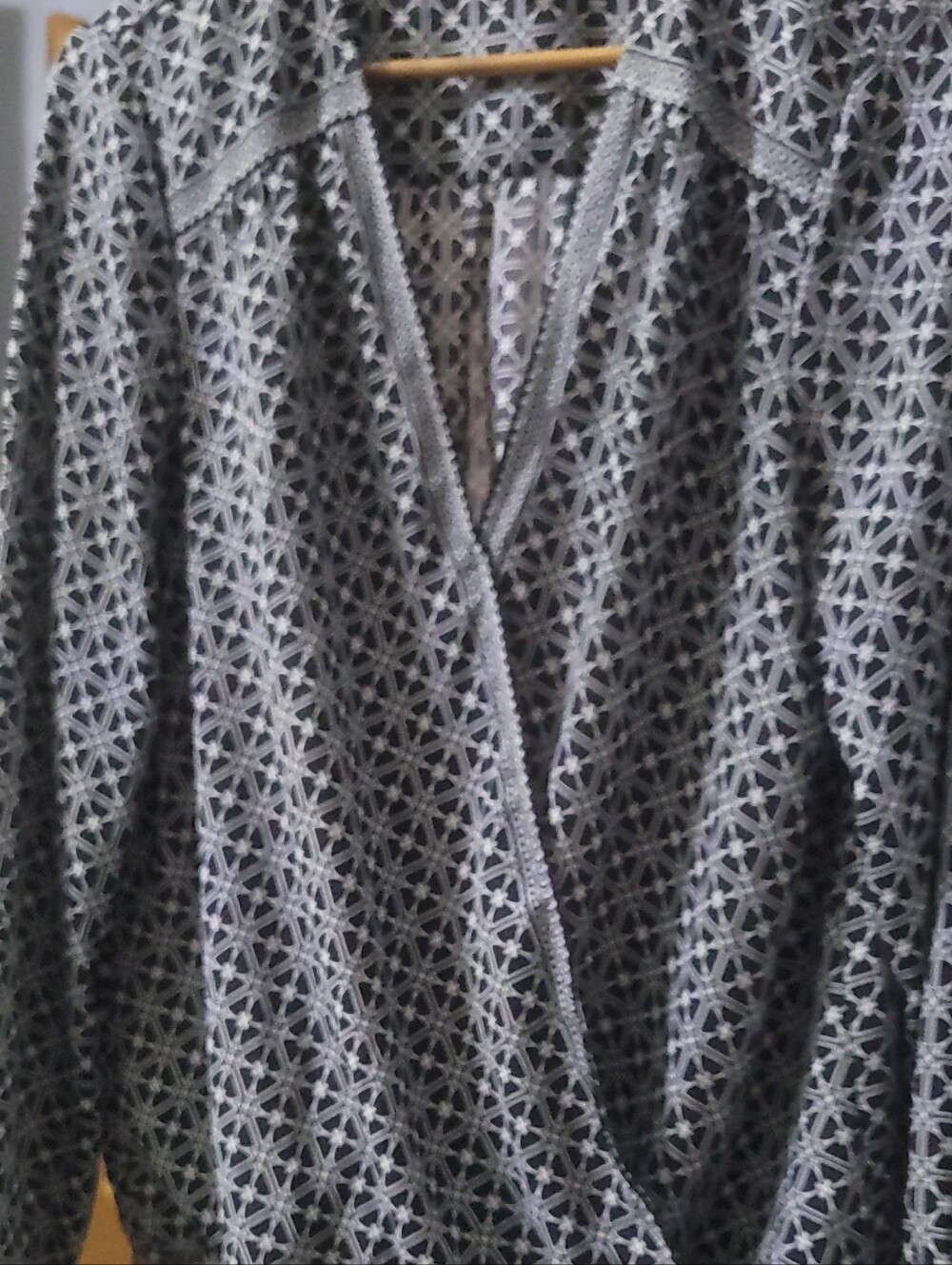Max Studio Black and White Geometric Wrap Top